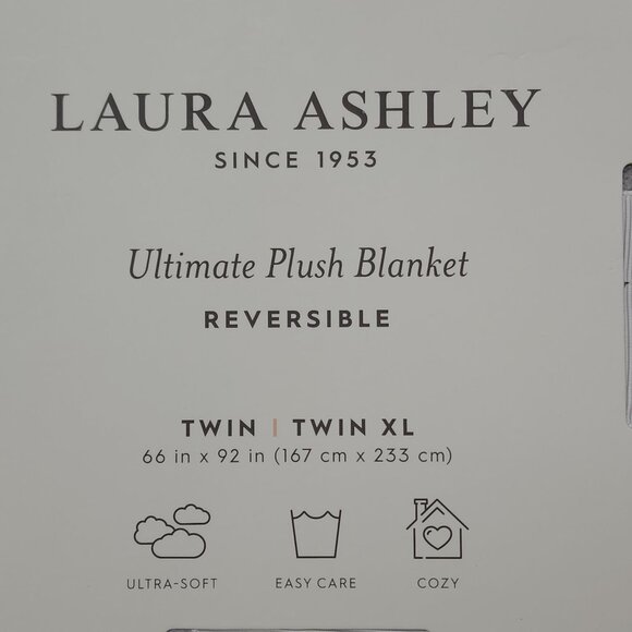 Laura Ashley Reversible Ultimate Plush Blanket Twin/Twin XL 66"x92" Ultra-Soft - Picture 5 of 10